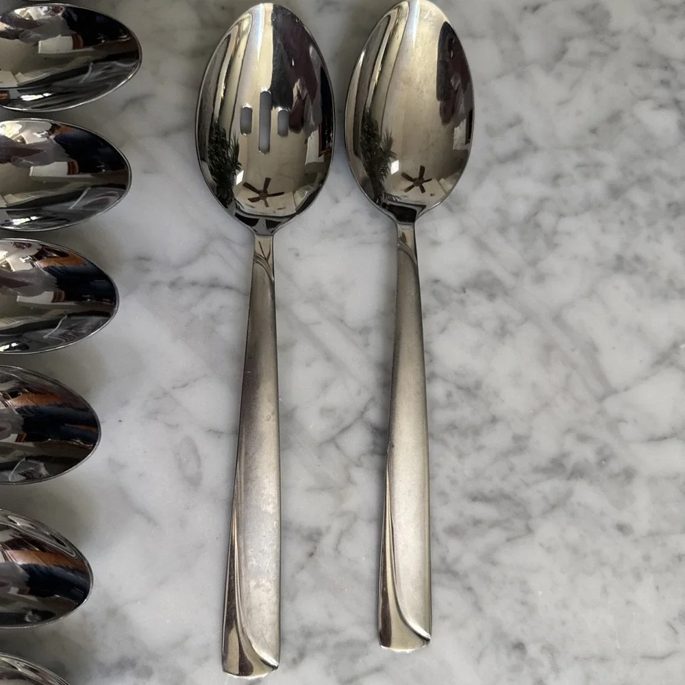Oneida madeline stainless